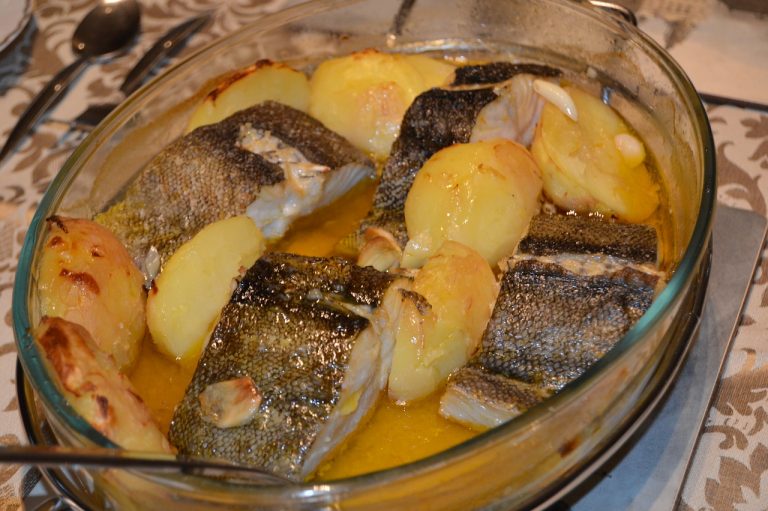 Este bacalao a la portuguesa es el plato perfecto para Semana Santa