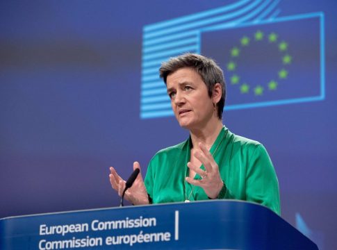 Economía.- Bruselas flexibiliza normas para permitir ayudas de hasta 400.000 euros a empresas con pérdidas por la guerra