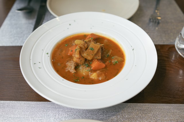 Carne en salsa el truco que no conoces para que salga tierna