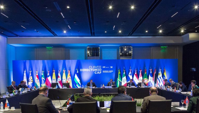 Comités de CAF, en desacuerdo con la parada al no poder verificar la afección de la falta de material