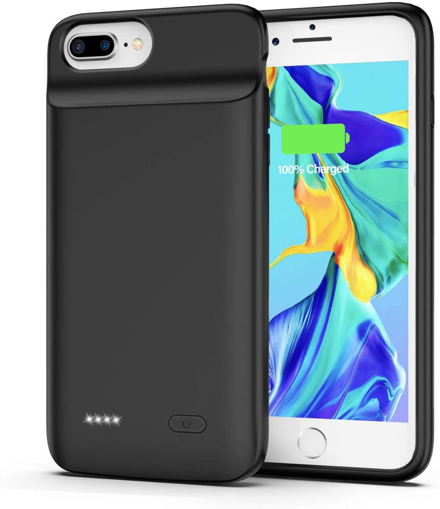 ¿Cómo se debe cargar la del móvil: con o sin funda?