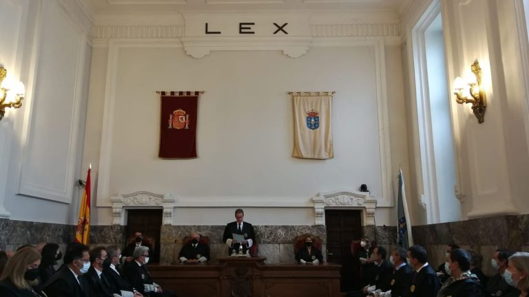 Condenan a la CRTVG por vulnerar los derechos de una trabajadora por razones de sexo al negar medidas de conciliación