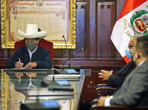 Peruvian cabinet meeting in Lima