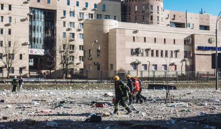El PP se ofrece a Sánchez para evitar acordar con Podemos cuestiones sobre Ucrania
