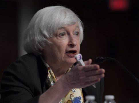 El Tesoro de EE.UU. extiende sus sanciones a los sectores aeroespacial, marítimo y electrónico de Rusia