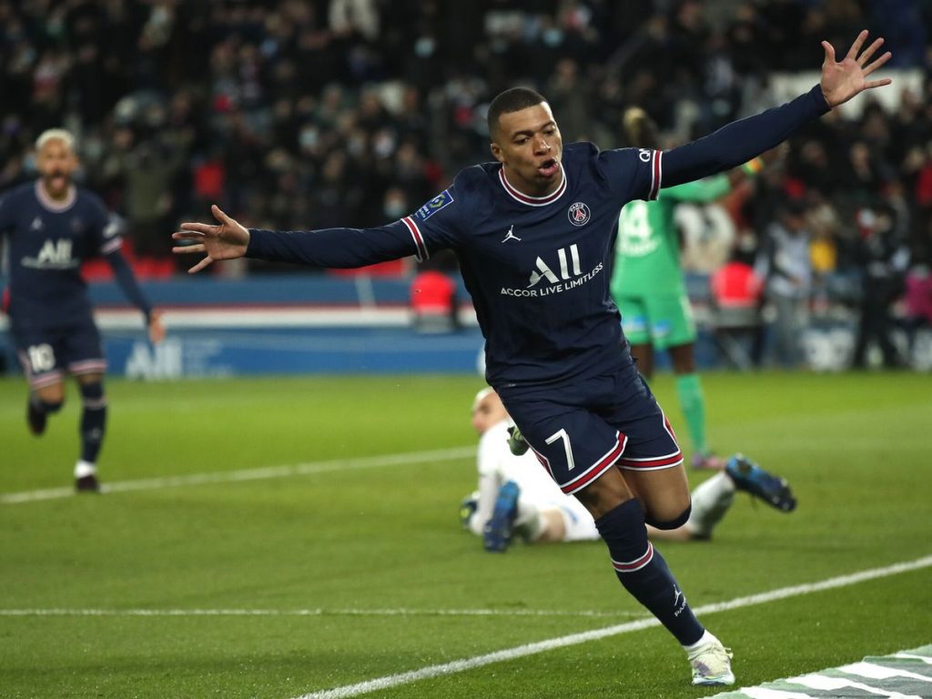 Este es el acuerdo que tienen Mbappé y el Real Madrid 146 El acuerdo de Mbappé está permitido por la FIFA