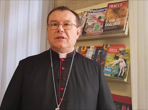 El arzobispo católico de Moscú mira con preocupación el conflicto