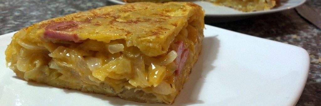 ¿Cuándo dar vuelta a la tortilla de patatas? 