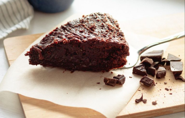 Esta es la receta del bizcocho de chocolate que no engorda