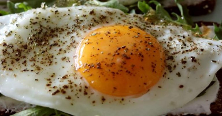Este es el número de huevos máximo que puedes comer a la semana