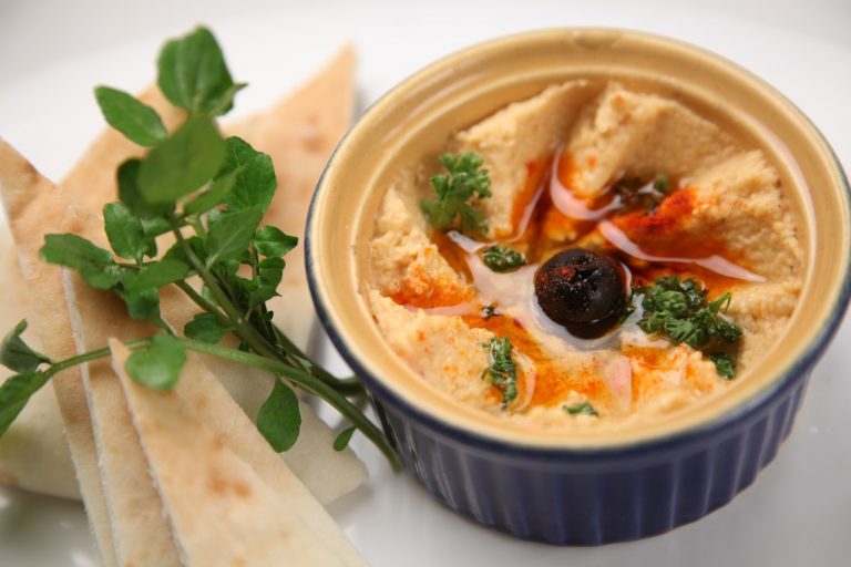 Hummus de pimientos rojos asados: el ingrediente que todos olvidan y le da más sabor