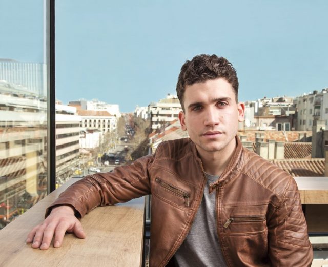 Jaime Lorente en 'Guapo y loco' con Natos 3 Jaime Lorente Guapo y loco Natos