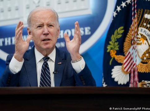 La UE y EEUU debaten más sanciones económicas contra Rusia