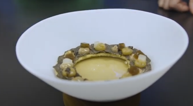 La crema de cebolla de los Hermanos Torres con la que triunfan en sus casas