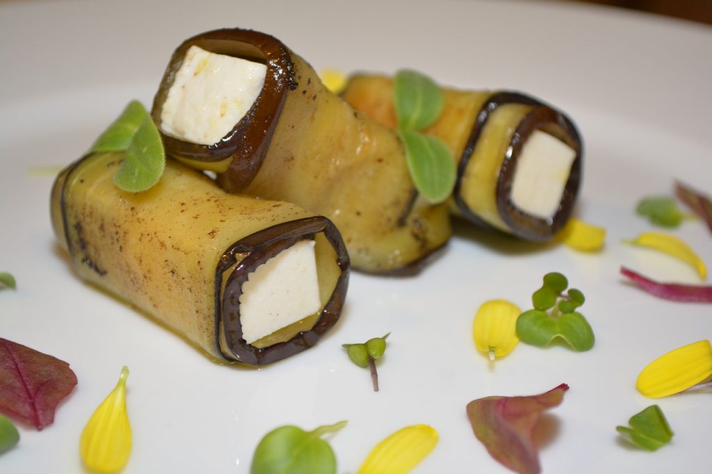 Canelones de berenjena: la receta que harás todas las semanas 26 La receta de canelones que dejará limpio el plato