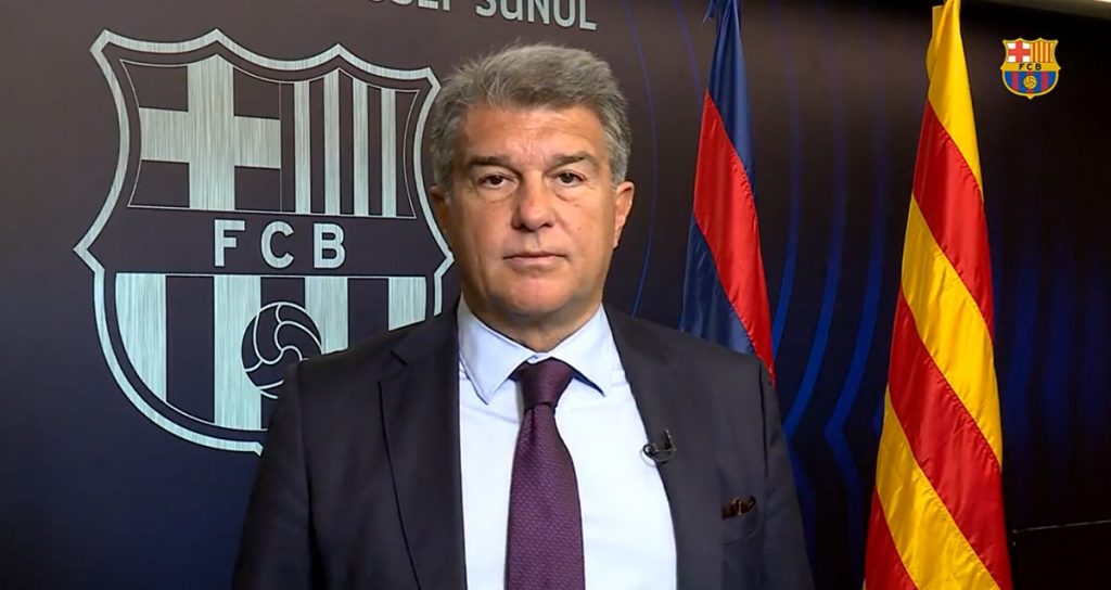 Laporta quiere jugar bien sus cartas, pero se ha encontrado con muchos problemas