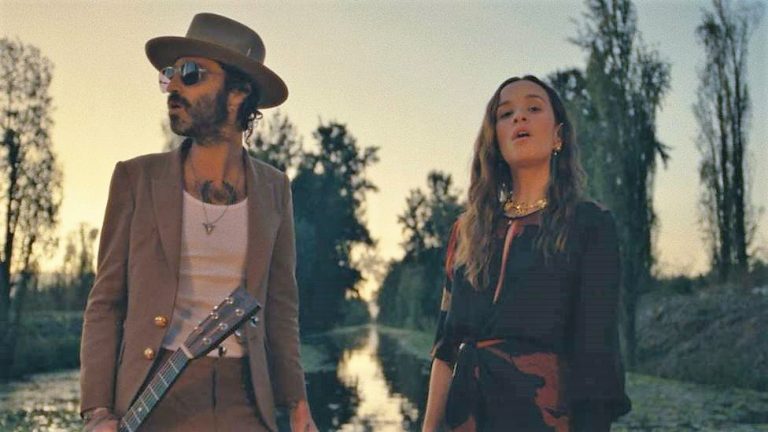 Leiva en 'Llegará' con Catalina García de Monsieur Periné
