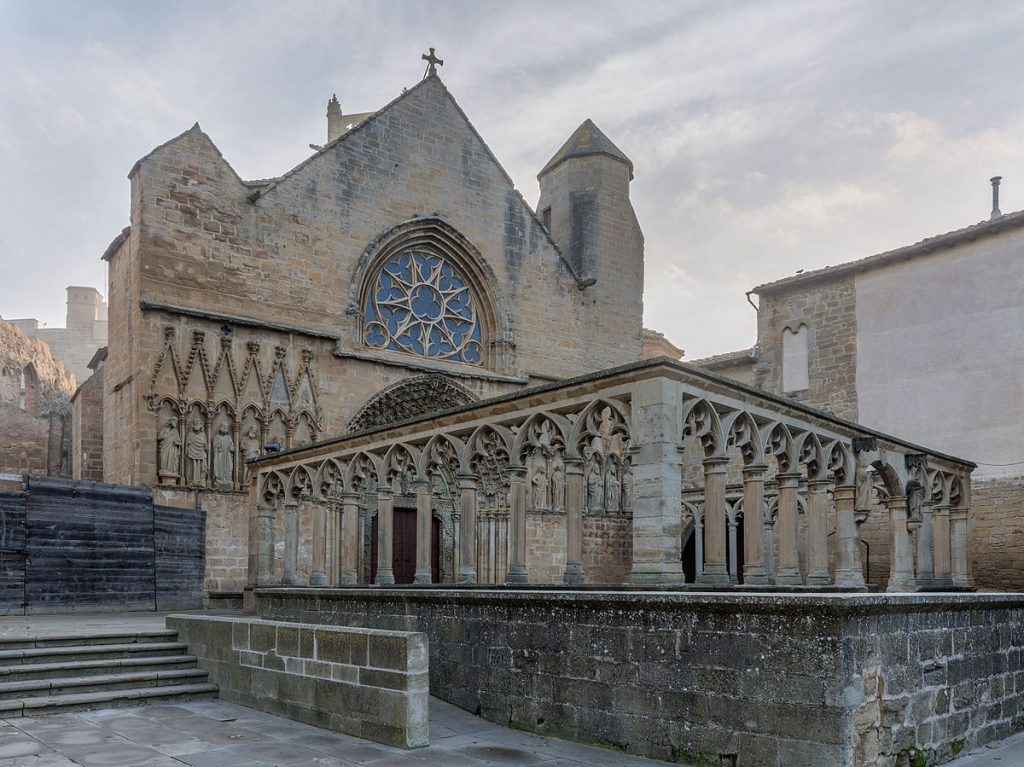 Madrid tiene el pueblo medieval más bonito de España 6 El pueblo medieval de Olite cuenta con un palacio Real de los Reyes de Navarra