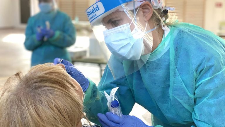 Murcia notifica un fallecido y 83 nuevos casos en las últimas 24 horas