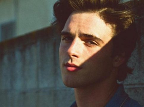 Netflix-jacob-elordi 10 actores muy jóvenes que se hicieron famosos gracias a Netflix