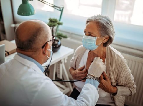 Organizaciones de pacientes y expertas en salud pública piden una mayor perspectiva de género en los ensayos clínicos