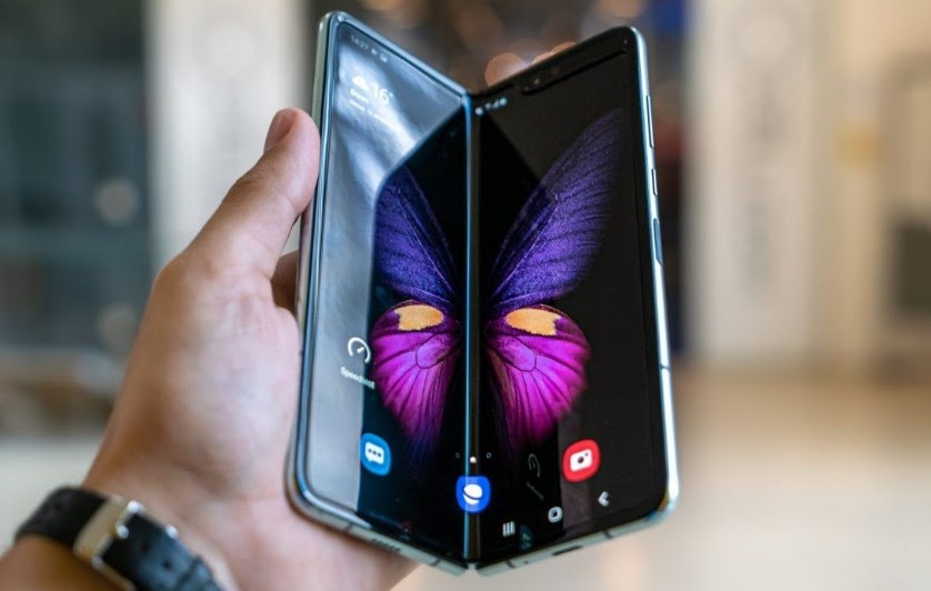 Por qué deberías comprarte un smartphone de pantalla doble