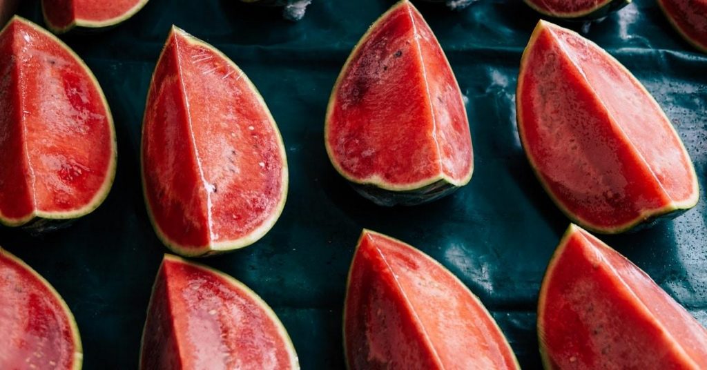 ¿Por qué no comprar fruta previamente cortada?