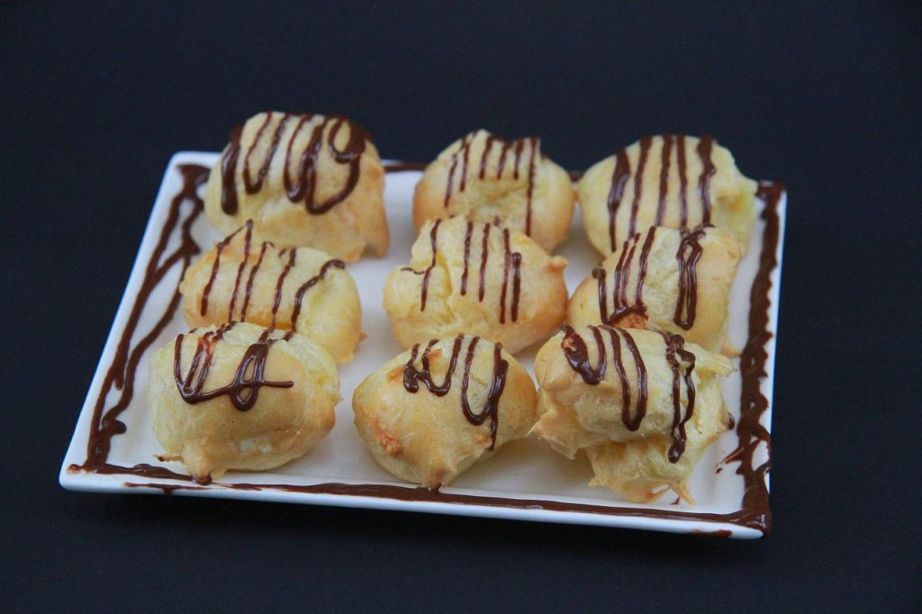 Profiteroles de queso: la delicia para amantes del queso 12 Profiteroles de queso: la delicia para amantes del queso