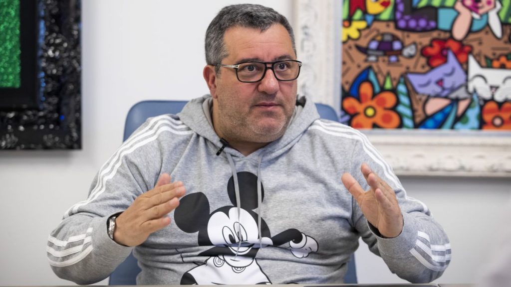 El último paso que debe dar el Barça para fichar a Haaland 41 Raiola le pone a Haaland en bandeja de plata