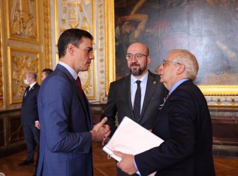 Sánchez anuncia una gira por Europa para aunar posiciones frente al auge de precios de la electricidad