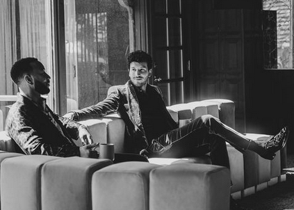 Sebastián Yatra  John Legend Tacones rojos