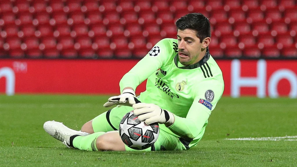 Thibaut Courtois en los tres palos