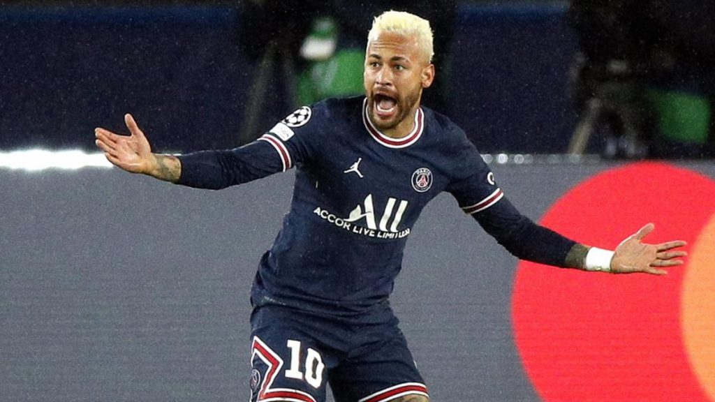 Una chilena sensacional para Neymar