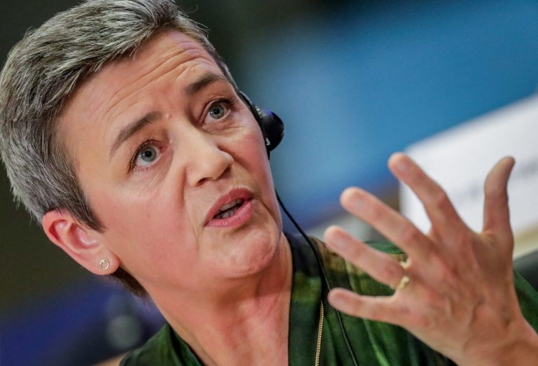 Vestager insta a las 'big-tech' a empezar a tomar medidas para adaptarse a la Ley de Mercados Digitales