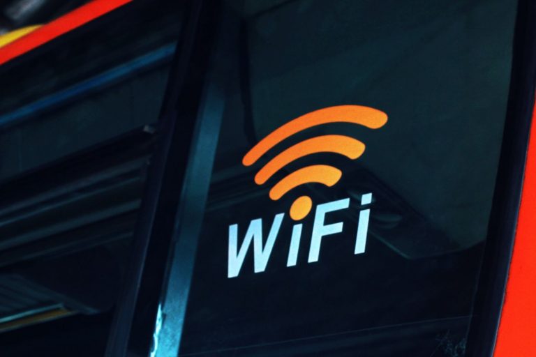 El motivo por el que tu WiFi se desconecta y conecta continuamente