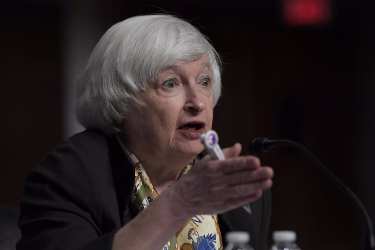 Yellen defiende la fortaleza de la economía de EE.UU. frente a una probable desaceleración mundial