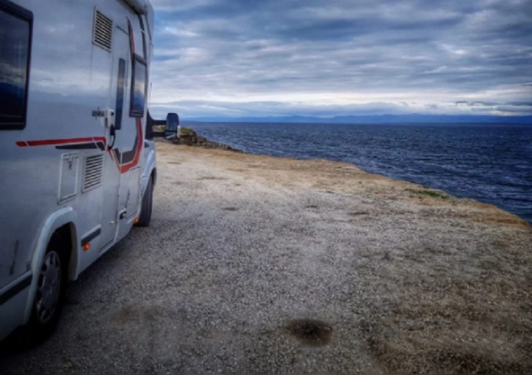 Recorrer Europa en autocaravana: una guía breve con recomendaciones e ideas para que armes tu viaje