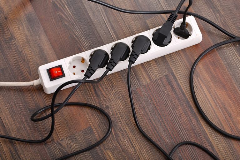 Revolución con el invento que sustituye a las regletas de enchufes muy barato en Amazon