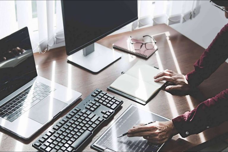 Mejorar el posicionamiento de los despachos de abogados ante la competencia a través de páginas web