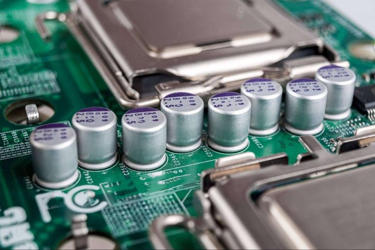 ¿Para qué sirven las baterías de condensadores y cuáles son sus ventajas de instalación?, por Energybox