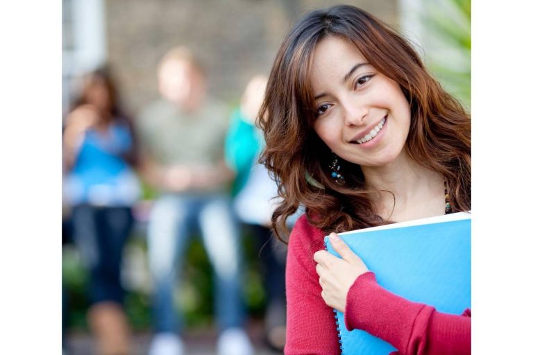 Las ventajas de abrir una cuenta bancaria para estudiantes extranjeros en España, por Global Estudiante