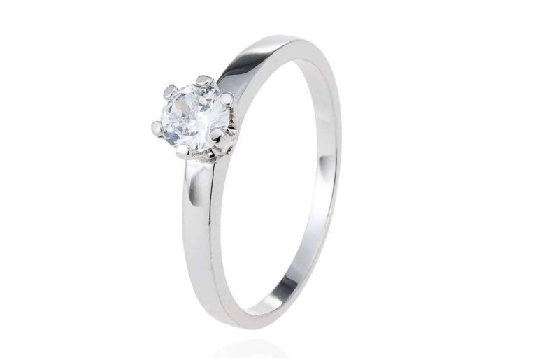 Luz de Alba Joyas, los anillos de pedida elegantes