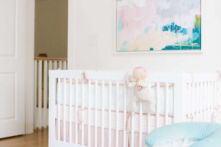 Ayudar a dormir bebés a través de los muñecos Lulla doll