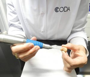 Reparación de audífonos en toda España de la mano de Clínica Coda
