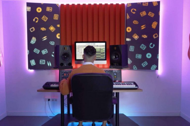 Eumes Online ofrece una fórmula que está revolucionando la formación musical, aprender Producción Musical desde 6.99€/mes