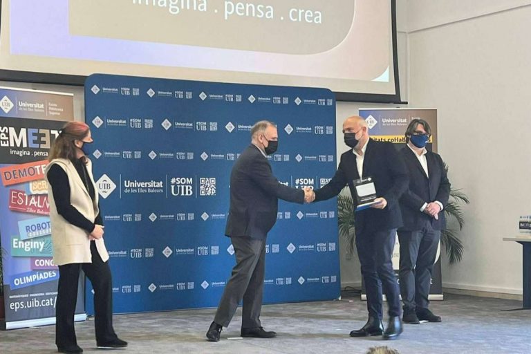 La empresa 3digits recibe un reconocimiento por su colaboración con la UIB en el programa MEET EPS