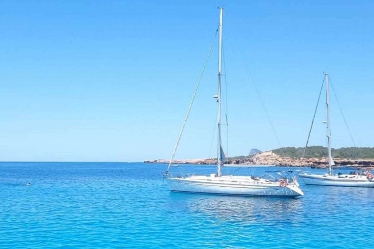 Con Navega y Comparte se puede alquilar un barco entero o por plazas