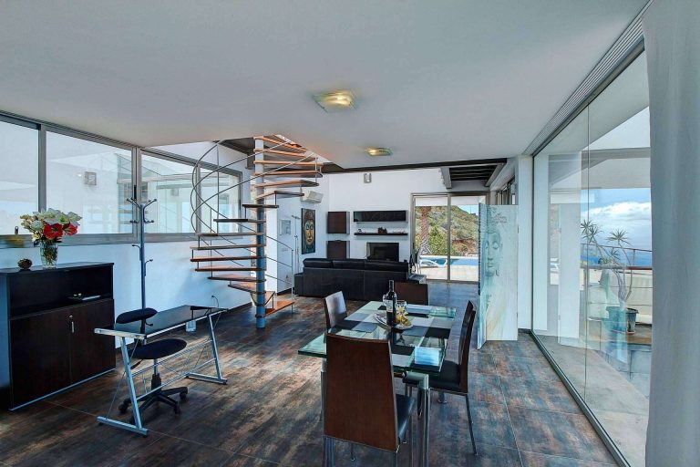 Construcción de viviendas unifamiliares con los expertos de Ana Martínez Arquitectos