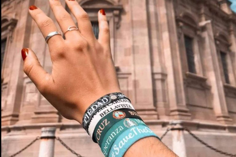 Pulseras personalizadas con nombres, ¿cómo mejorar el branding de una marca?