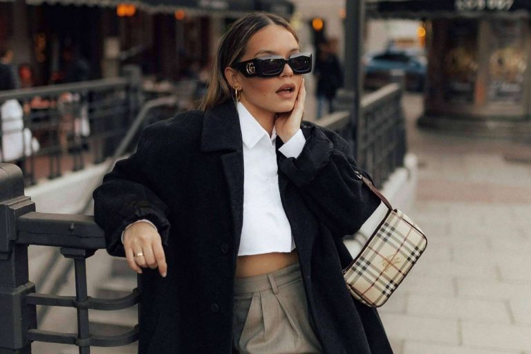 Jes Albarrán, madre e influencer, ofrece contenido a sus miles de seguidoras desde su propia experiencia